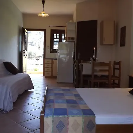 Pefka Studios & * Vourvourou