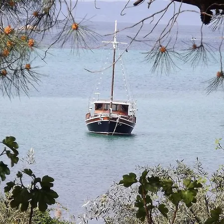 Pefka Studios & Vourvourou