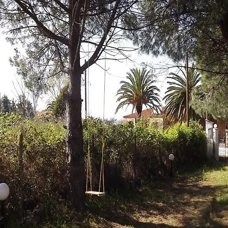 Pefka Studios & * Vourvourou