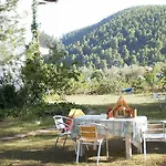 Pefka & Apartamento Vourvourou