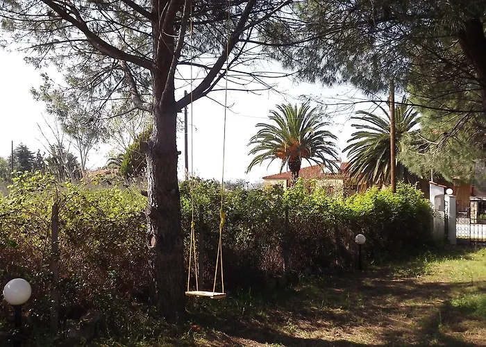 Апартаменты Pefka & *