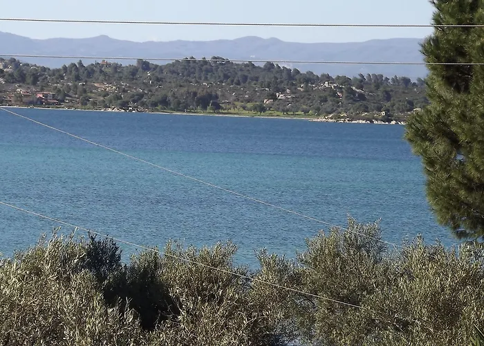 Апартаменты Pefka & *