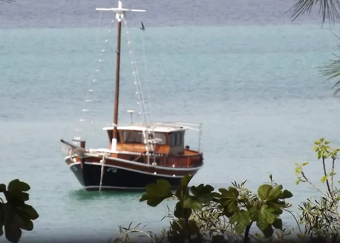 Апартаменты Pefka & *