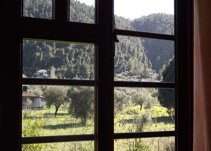 Pefka & Апартаменты Вурвуру